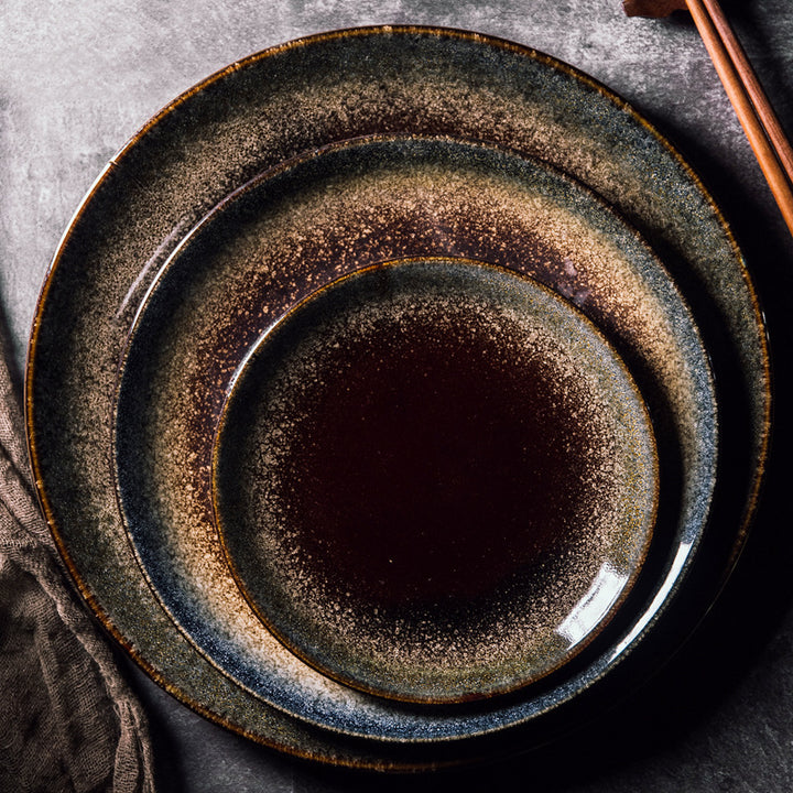 Reactive glaze ceramic plate