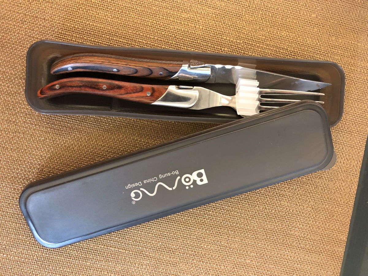 Wood-handled steak knives